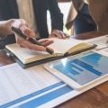 Arbeitsrecht, Diversität und soziale Verantwortung als Teil der ESG-Kriterien im deutschen Finanzwesen