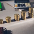 Bestand oder Neubau? Unterschiede und Investitionsstrategien für Kapitalanleger