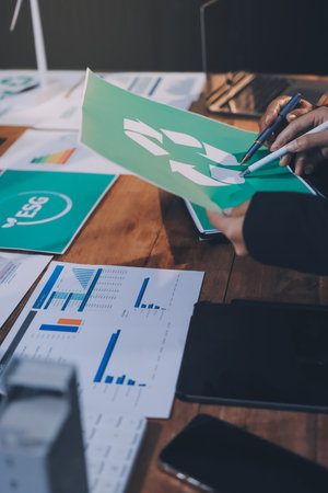 Wie Anleger:innen Greenwashing erkennen können: Ein Leitfaden für kritische Investments
